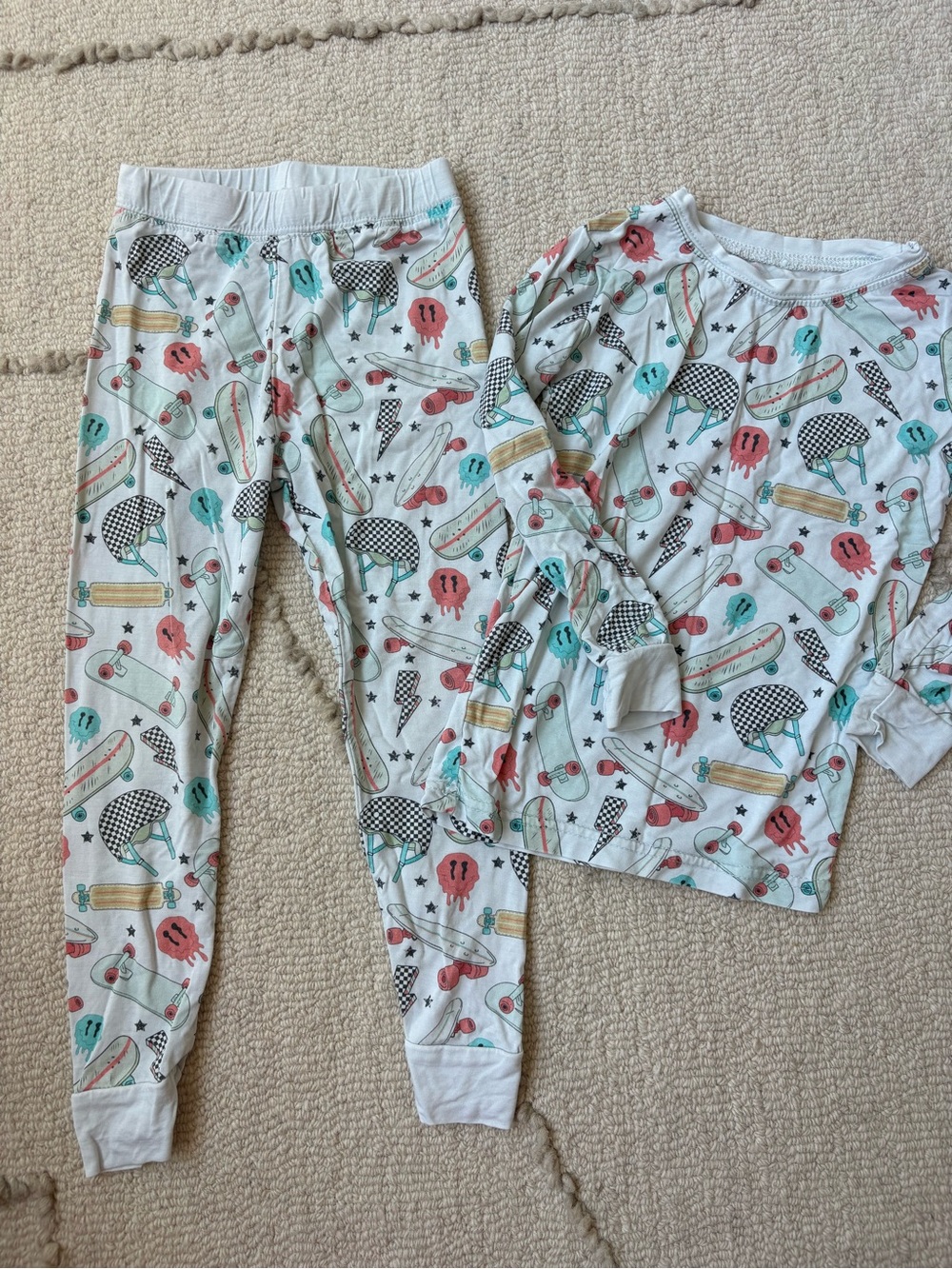 Little One Shop Skateboard-Print Bamboo Pajama Set - GUC